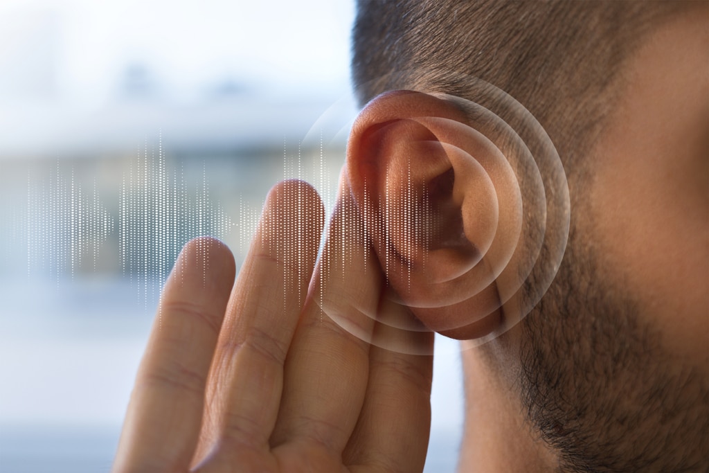 https://www.freepik.com/free-photo/side-view-man-with-hearing-issues_34304544.htm#fromView=search&page=1&position=11&uuid=03e9ca32-d83a-47cd-9eb4-c3d2925c8ba5&query=schallschutz